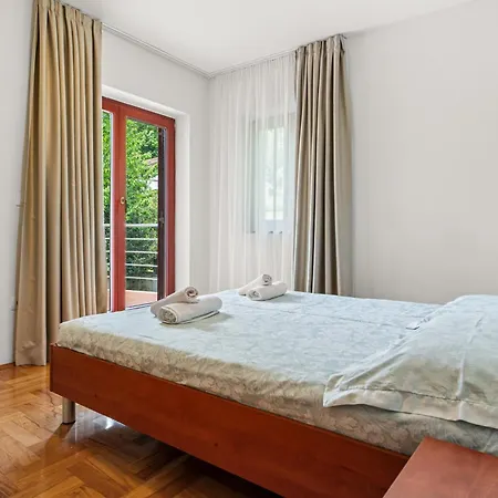 Trafo Apartment